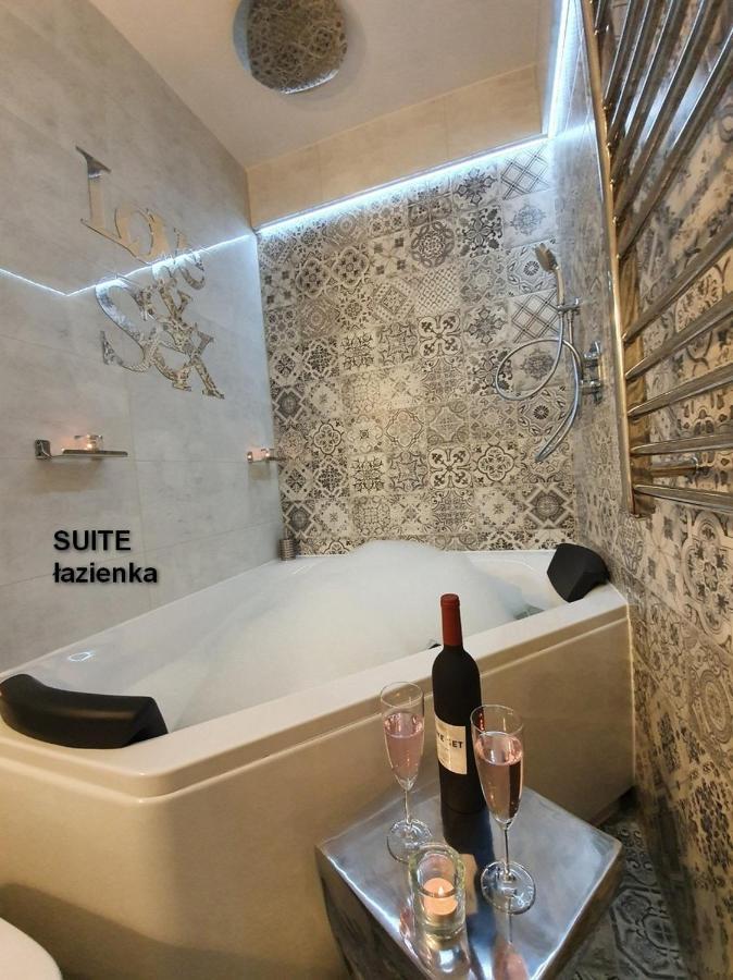 Apartamenty Centrum Z Wanna Dwuosobowa Piotrków Trybunalski 外观 照片